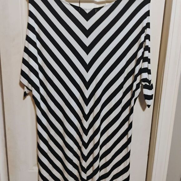 Belldini Black and White Oversized Sailor Collar Blouse - Picture 11 of 11